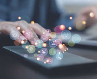 Professionelle multimediale Inhalte mit Künstlicher Intelligenz erstellen